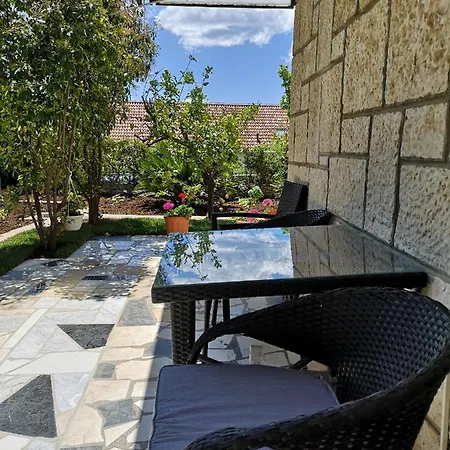 Meje Apartmán Split